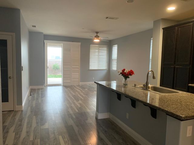 10456 Siltstone Way, Elk Grove, CA 95757