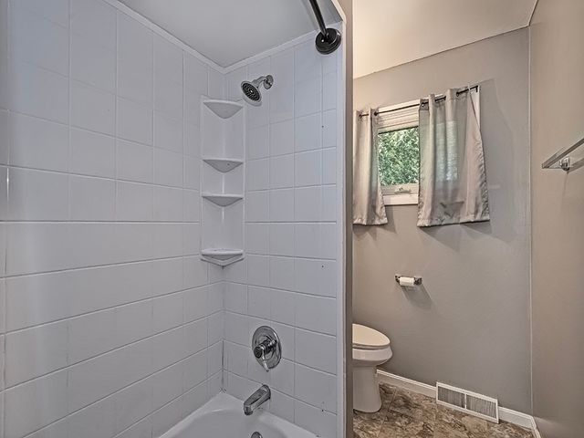 104 Lakewood Dr, North Sewickley Twp, PA 16117
