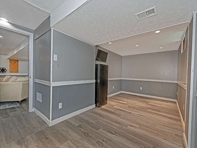 104 Lakewood Dr, North Sewickley Twp, PA 16117