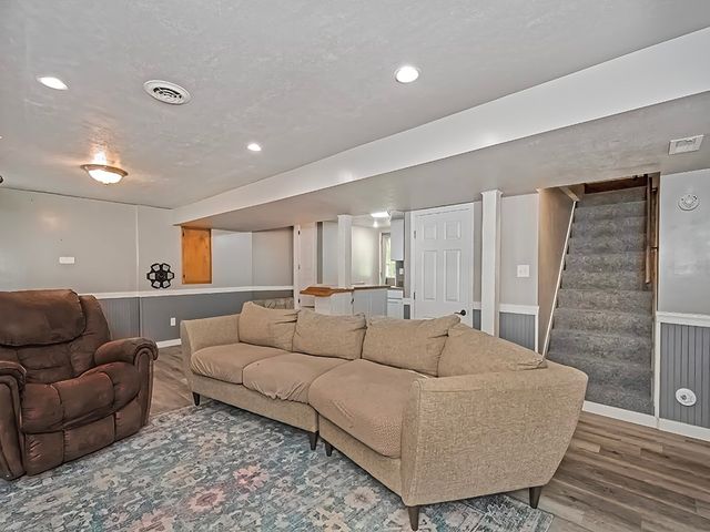 104 Lakewood Dr, North Sewickley Twp, PA 16117