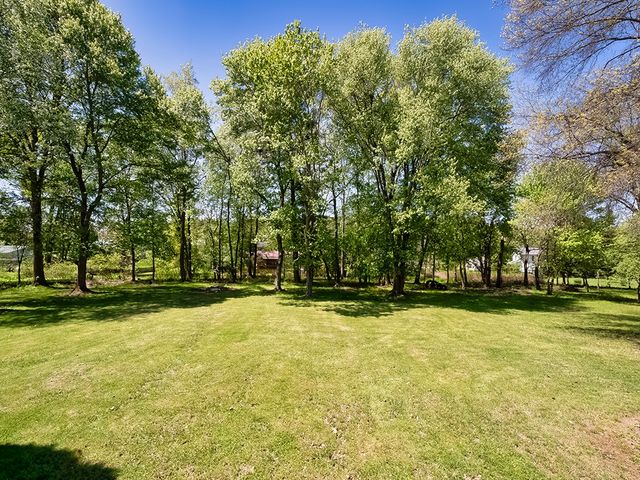 104 Lakewood Dr, North Sewickley Twp, PA 16117