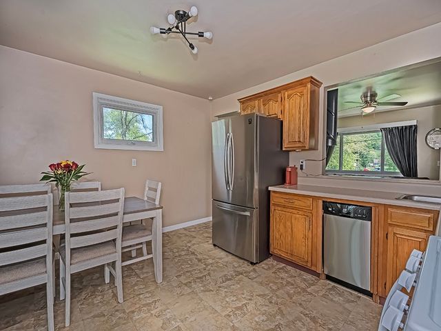 104 Lakewood Dr, North Sewickley Twp, PA 16117