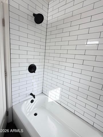 829 N 4TH Avenue 18, Phoenix, AZ 85003