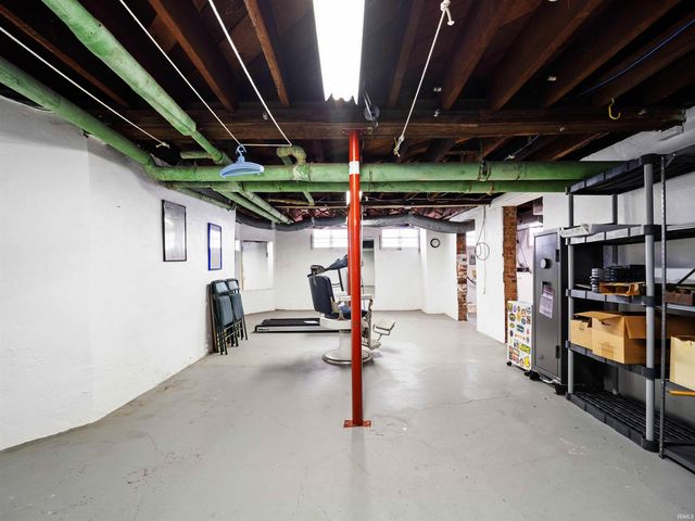 2402 Broadway Boulevard, Fort Wayne, IN 46807