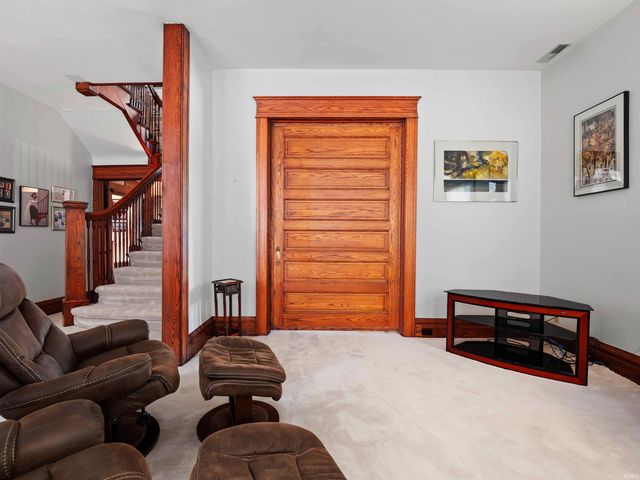 2402 Broadway Boulevard, Fort Wayne, IN 46807