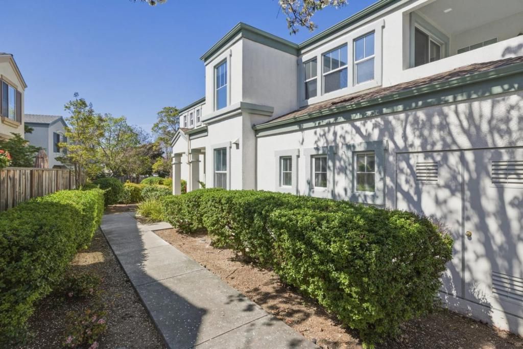 Image 34 of property listing at 914 Brea Lane, San Jose, CA 95138