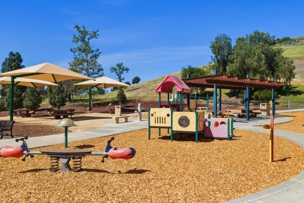 Image 40 of property listing at 914 Brea Lane, San Jose, CA 95138