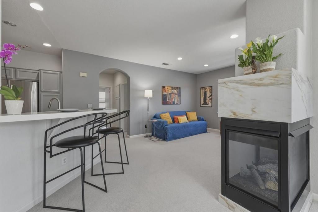 Image 7 of property listing at 914 Brea Lane, San Jose, CA 95138