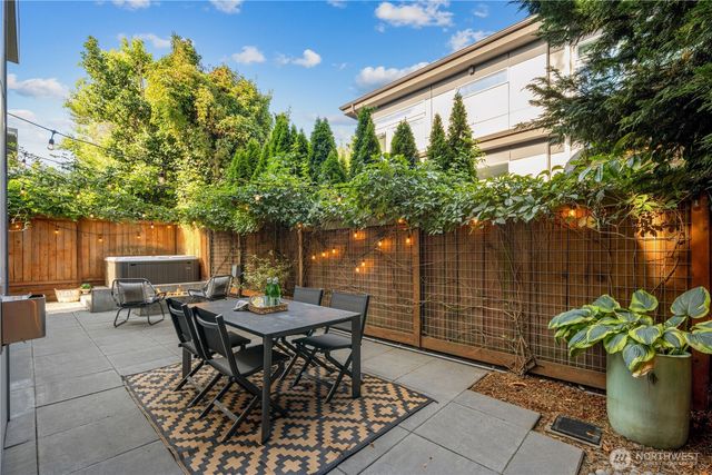 714 28th Avenue S, Seattle, WA 98144