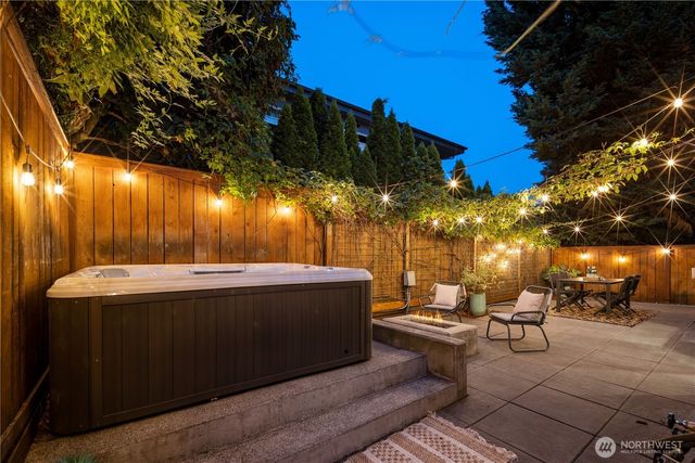 714 28th Avenue S, Seattle, WA 98144