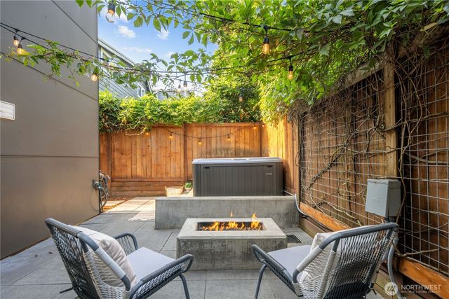 714 28th Avenue S, Seattle, WA 98144