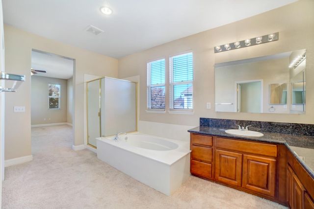 1637 Lexington Dr, Lodi, CA 95242