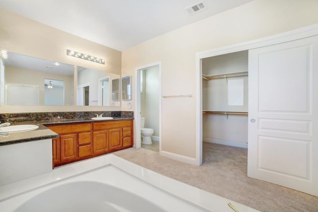 1637 Lexington Dr, Lodi, CA 95242