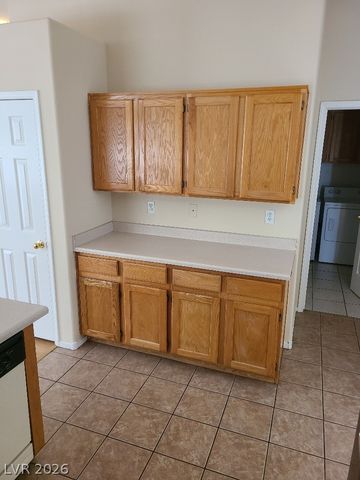 9013 CROOKED SHELL Avenue -, Las Vegas, NV 89143