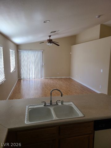 9013 CROOKED SHELL Avenue -, Las Vegas, NV 89143