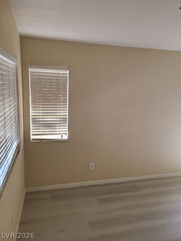 9013 CROOKED SHELL Avenue -, Las Vegas, NV 89143