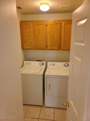 9013 CROOKED SHELL Avenue -, Las Vegas, NV 89143