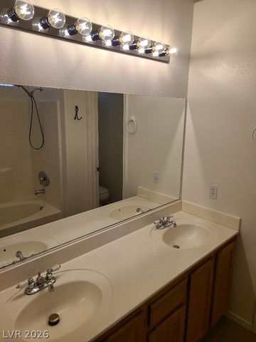 9013 CROOKED SHELL Avenue -, Las Vegas, NV 89143