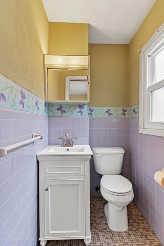 2143 E Madison Street, Springfield, MO 65802