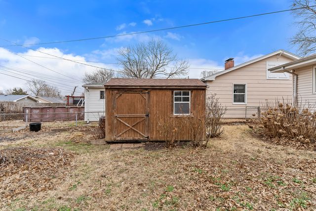 2143 E Madison Street, Springfield, MO 65802