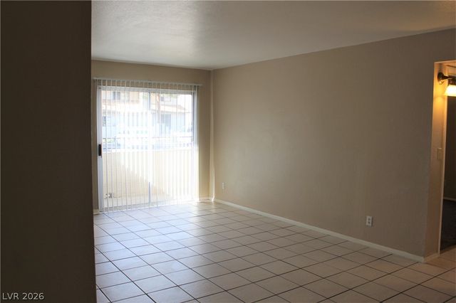 3770 Shirebrook Drive 75, Las Vegas, NV 89115