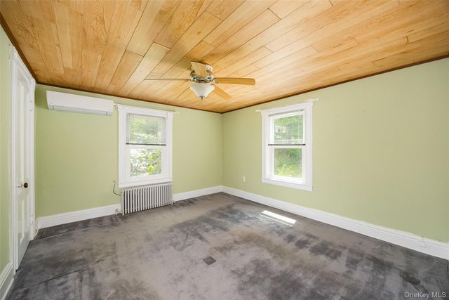 30 E Market Street, Hyde Park, NY 12538
