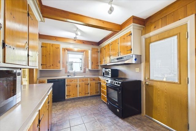 265 Main St, Melrose, MA 02176