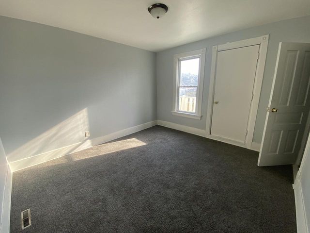 3003 N 20th STREET, Milwaukee, WI 53206