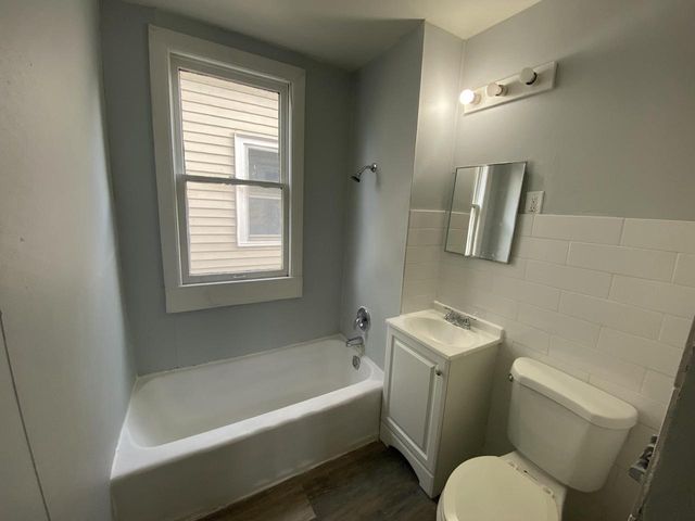 3003 N 20th STREET, Milwaukee, WI 53206