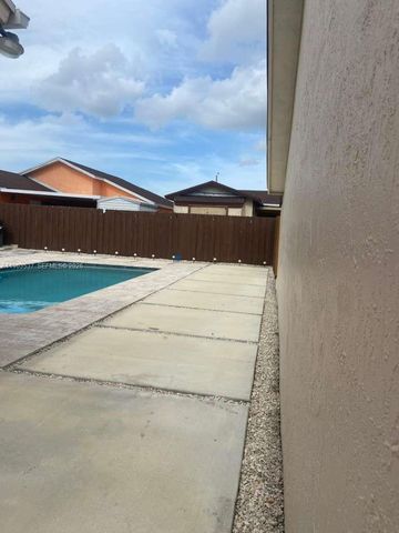 19763 SW 124th Ave, Miami, FL 33177