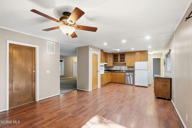 210 Cedar Lane, Waterville, OH 43566