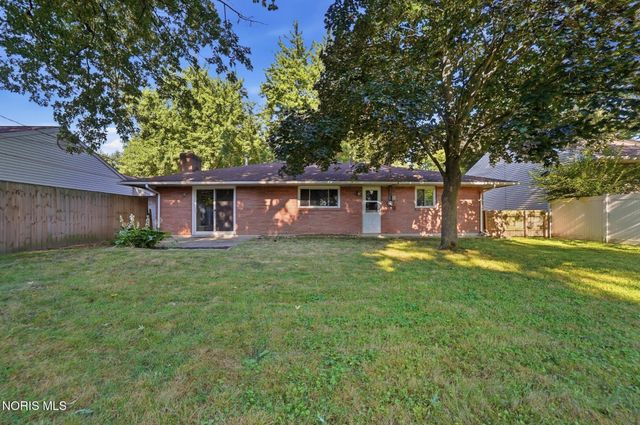 210 Cedar Lane, Waterville, OH 43566