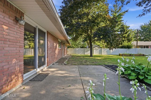 210 Cedar Lane, Waterville, OH 43566