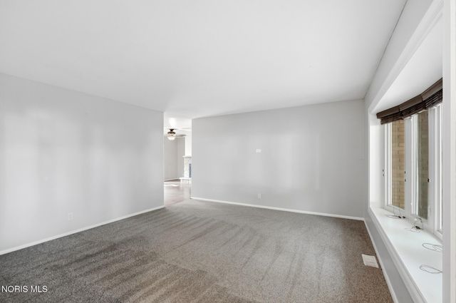 210 Cedar Lane, Waterville, OH 43566