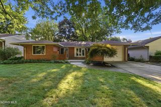 210 Cedar Lane, Waterville, OH 43566