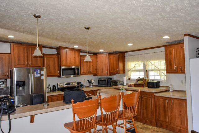 13 Wolf Run Road, Flemingsburg, KY 41041