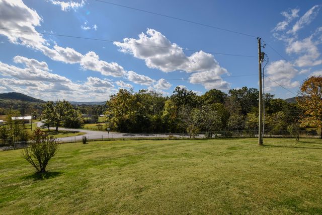 13 Wolf Run Road, Flemingsburg, KY 41041