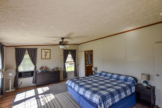 13 Wolf Run Road, Flemingsburg, KY 41041