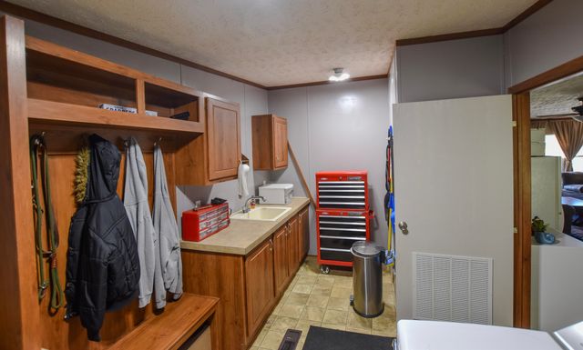 13 Wolf Run Road, Flemingsburg, KY 41041