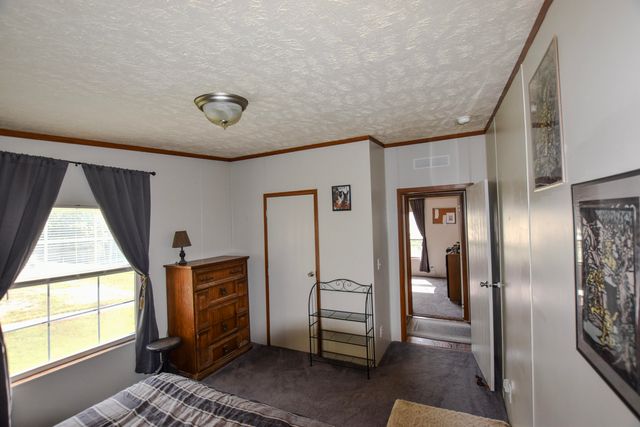 13 Wolf Run Road, Flemingsburg, KY 41041