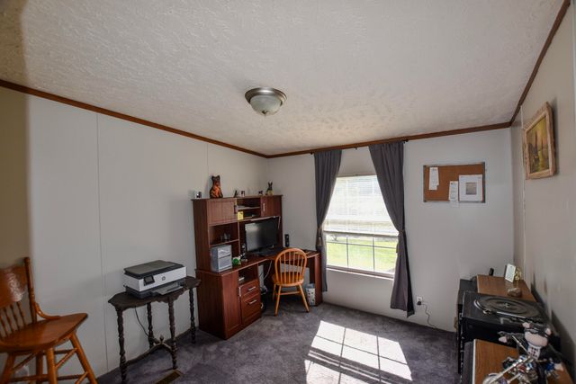 13 Wolf Run Road, Flemingsburg, KY 41041