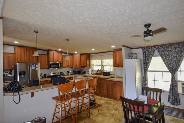 13 Wolf Run Road, Flemingsburg, KY 41041