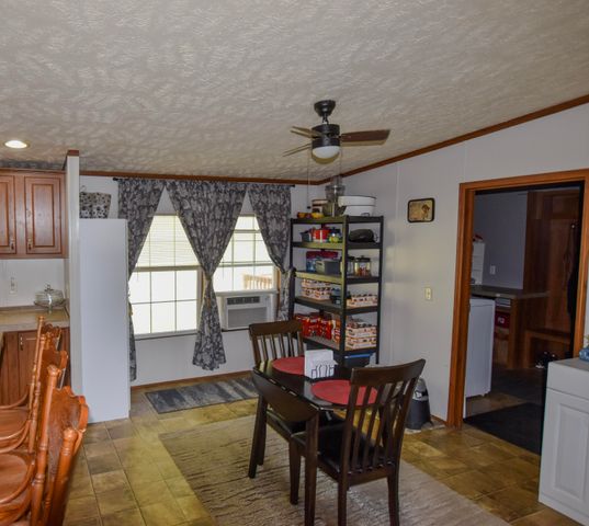 13 Wolf Run Road, Flemingsburg, KY 41041