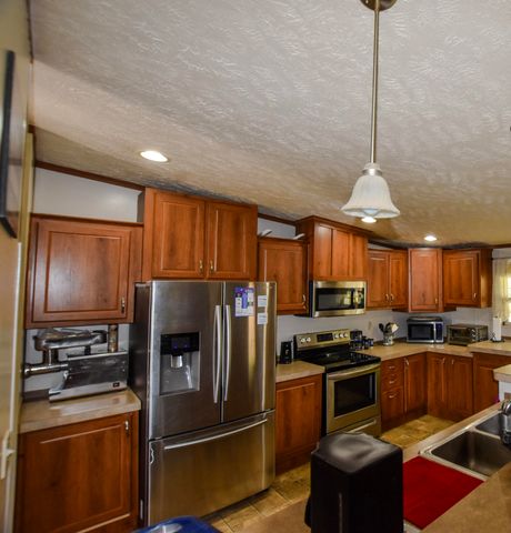 13 Wolf Run Road, Flemingsburg, KY 41041