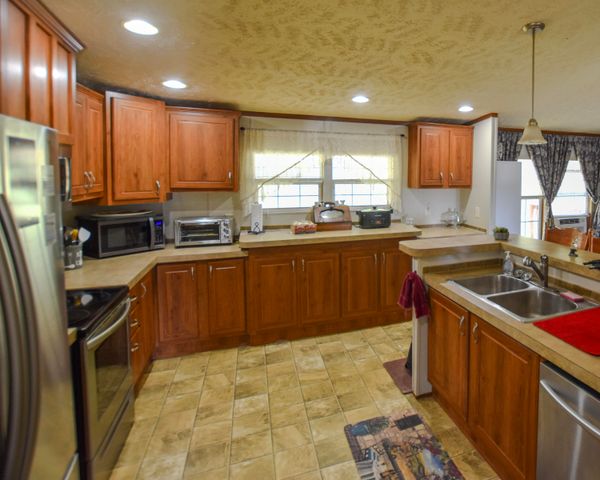 13 Wolf Run Road, Flemingsburg, KY 41041