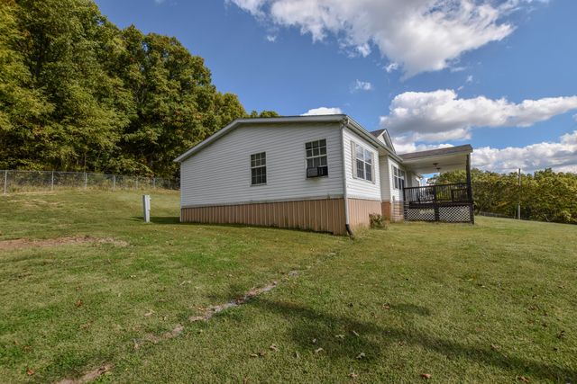 13 Wolf Run Road, Flemingsburg, KY 41041