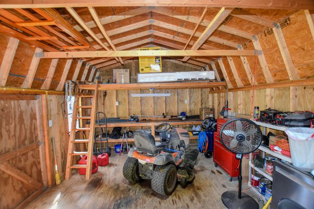 13 Wolf Run Road, Flemingsburg, KY 41041