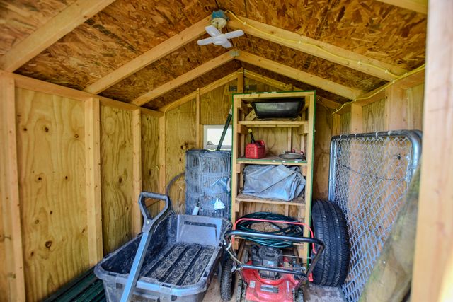 13 Wolf Run Road, Flemingsburg, KY 41041