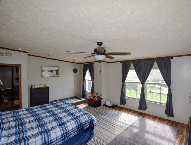 13 Wolf Run Road, Flemingsburg, KY 41041