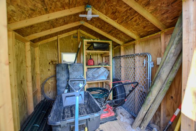 13 Wolf Run Road, Flemingsburg, KY 41041